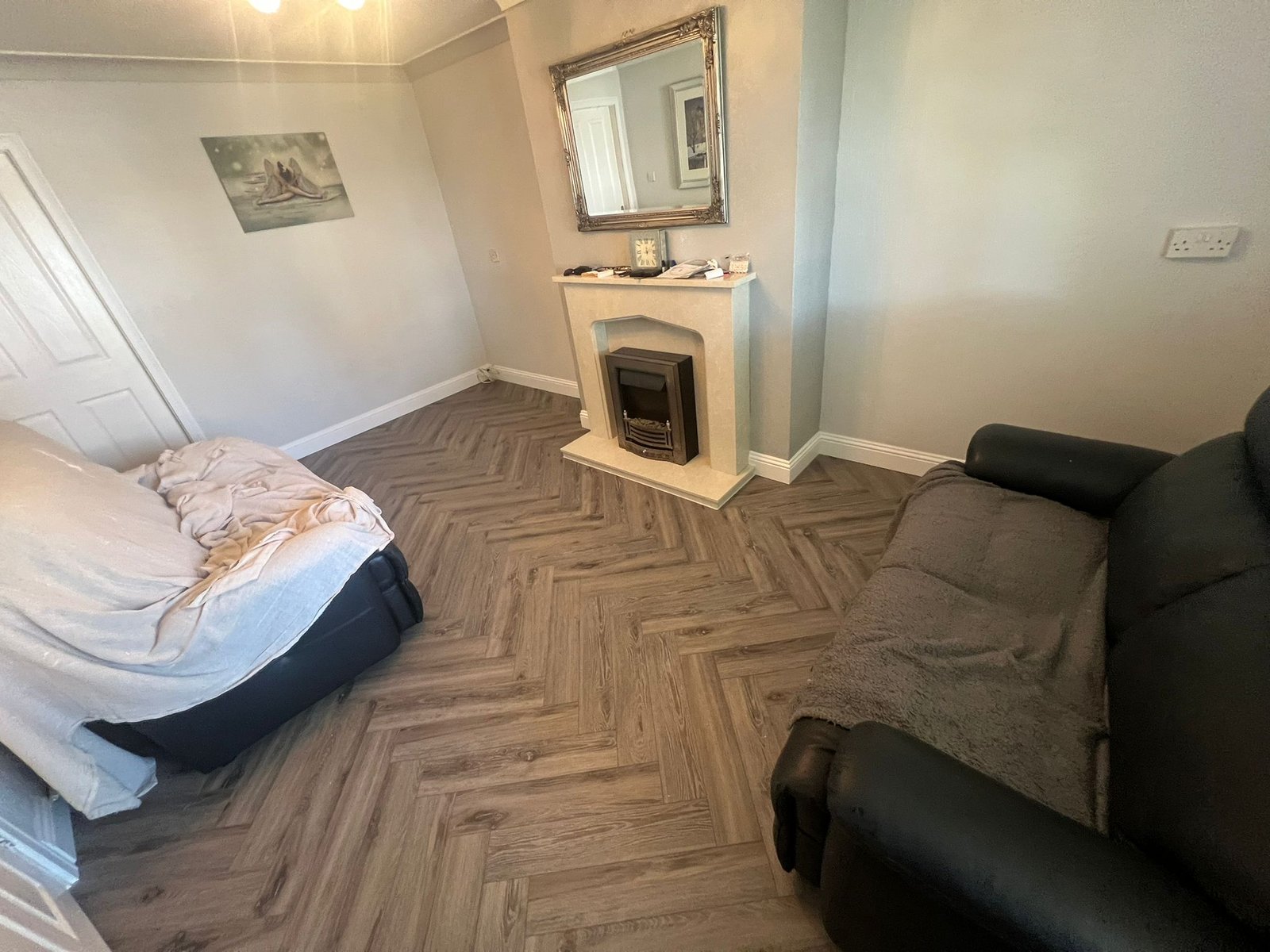 Classic Herringbone Oak Floor